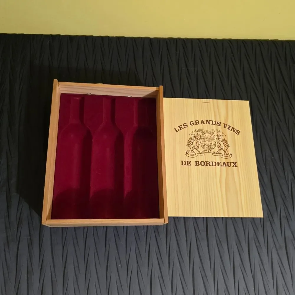 Les Grande De Bordeaux Wooden Wine Gift Box - Natural